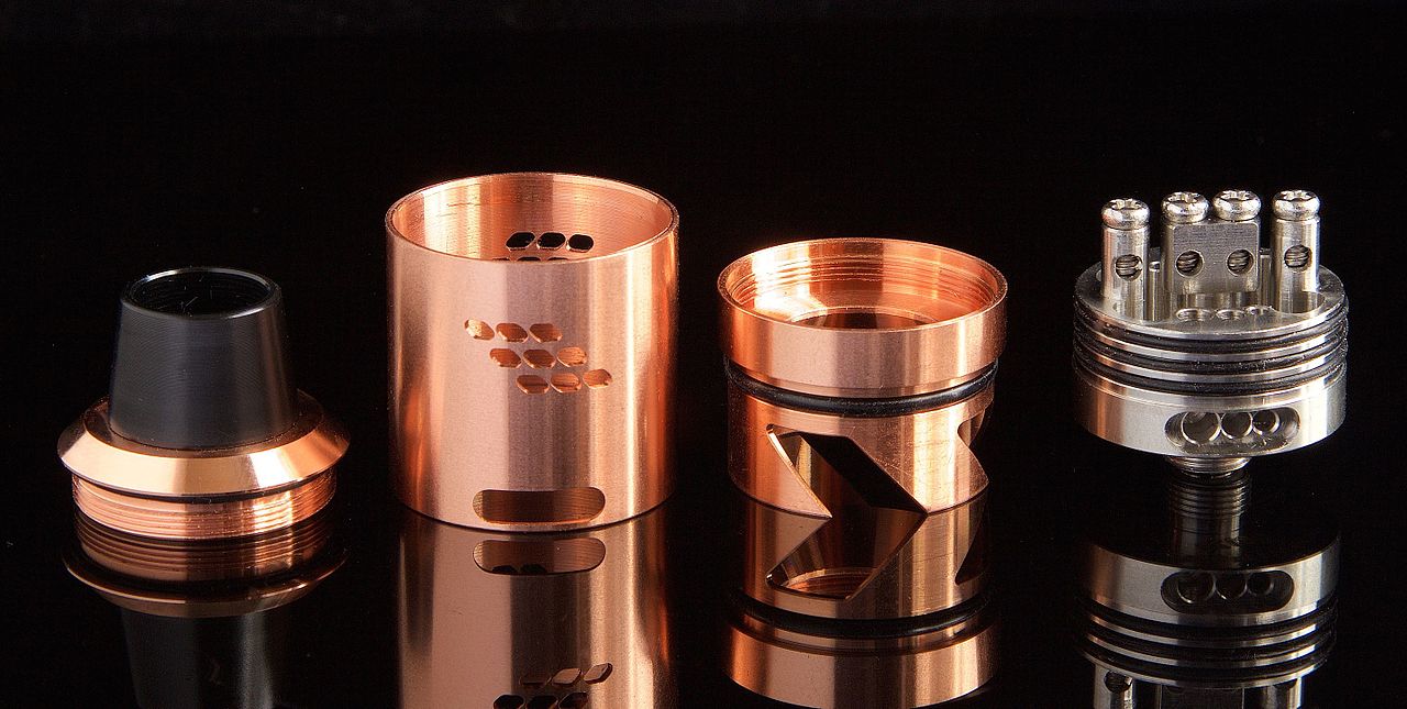 Обслуживаемый атомайзер типа RDA (дрипка)